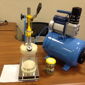 Вакуумный укупорщик крышек "Твист-Офф"